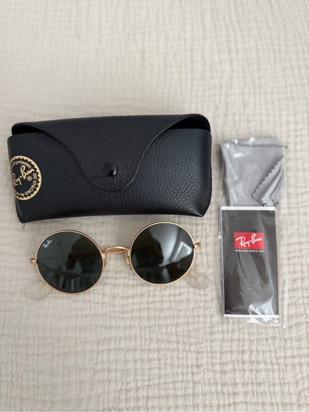 Ray-Ban Oval Sunglasses with Case & Lens Cleaner